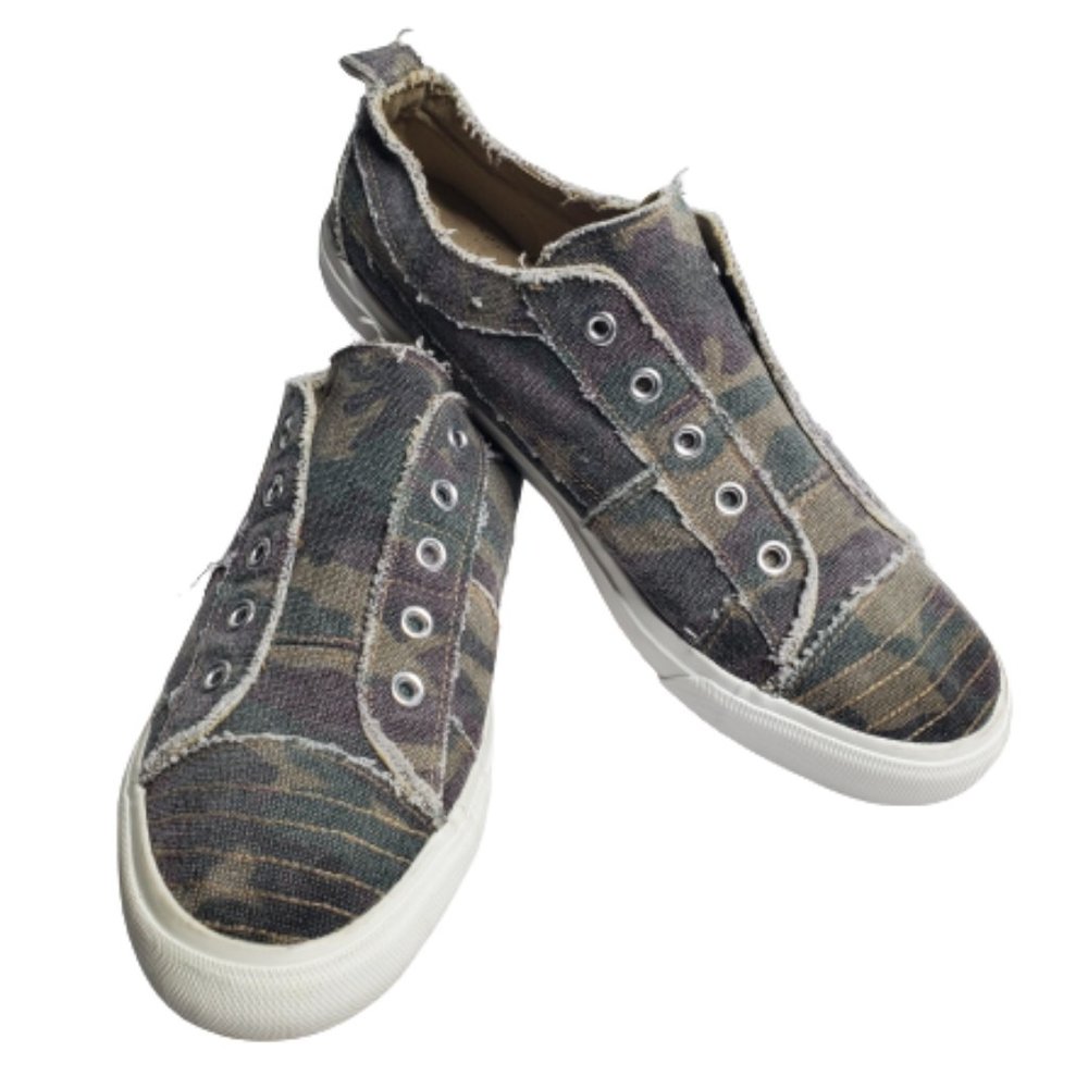 Corkys Womens Babalu Camouflage Slip On Sneakers. Size 10 - Picture 3 of 9